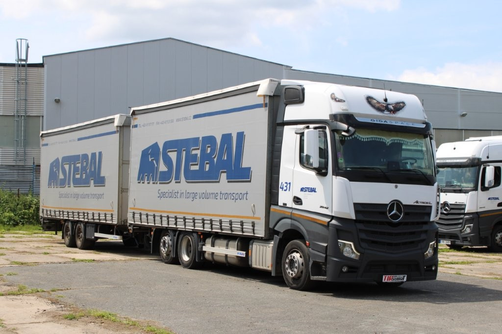 Mercedes-Benz Actros 2542 NAVIGACE + PANAV TVK 18 M (8,20m x 2,4 - Plachtový nákladní auto, Plachtový přívěs: obrázek 1 Mercedes-Benz Actros 2542 NAVIGACE + PANAV TVK 18 M (8,20m x 2,4 - Plachtový nákladní auto, Plachtový přívěs: obrázek 1