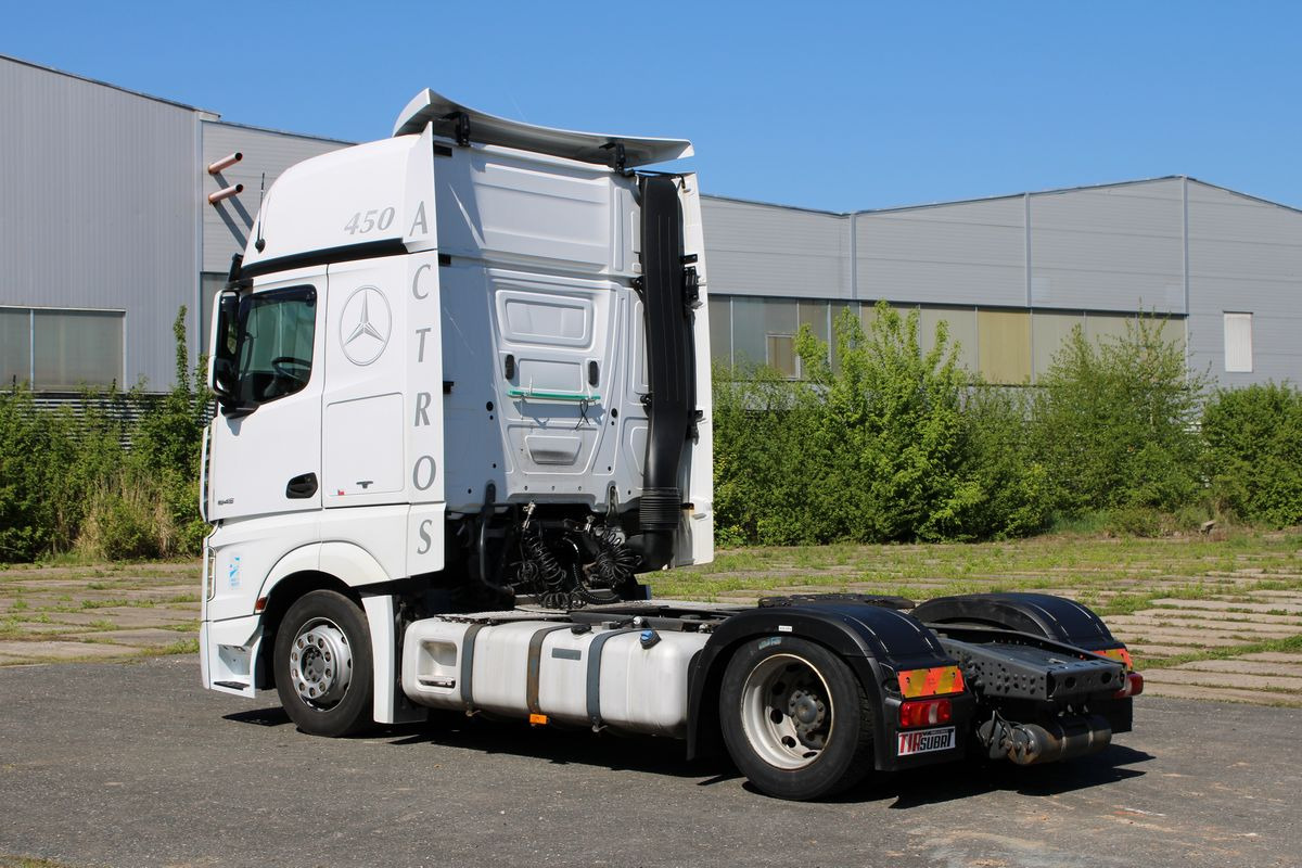 Mercedes-Benz Actros 1845 - Tahač: obrázek 3 Mercedes-Benz Actros 1845 - Tahač: obrázek 3