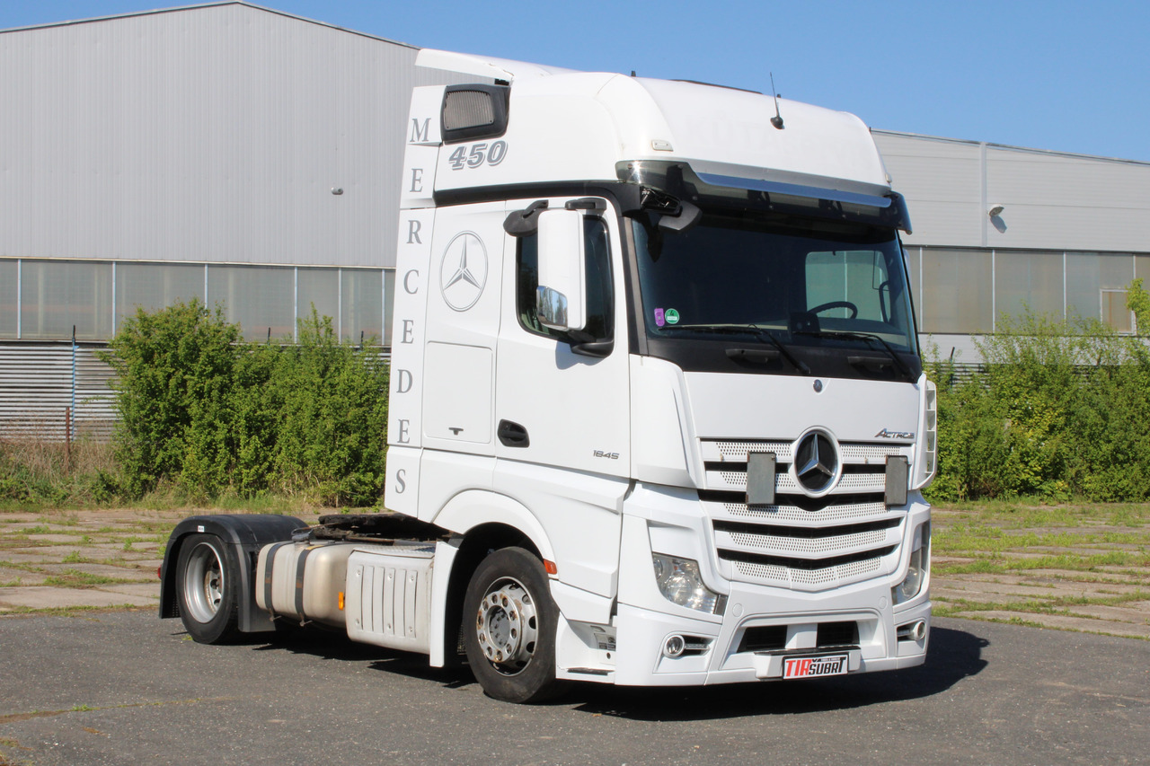 Mercedes-Benz Actros 1845 - Tahač: obrázek 1 Mercedes-Benz Actros 1845 - Tahač: obrázek 1