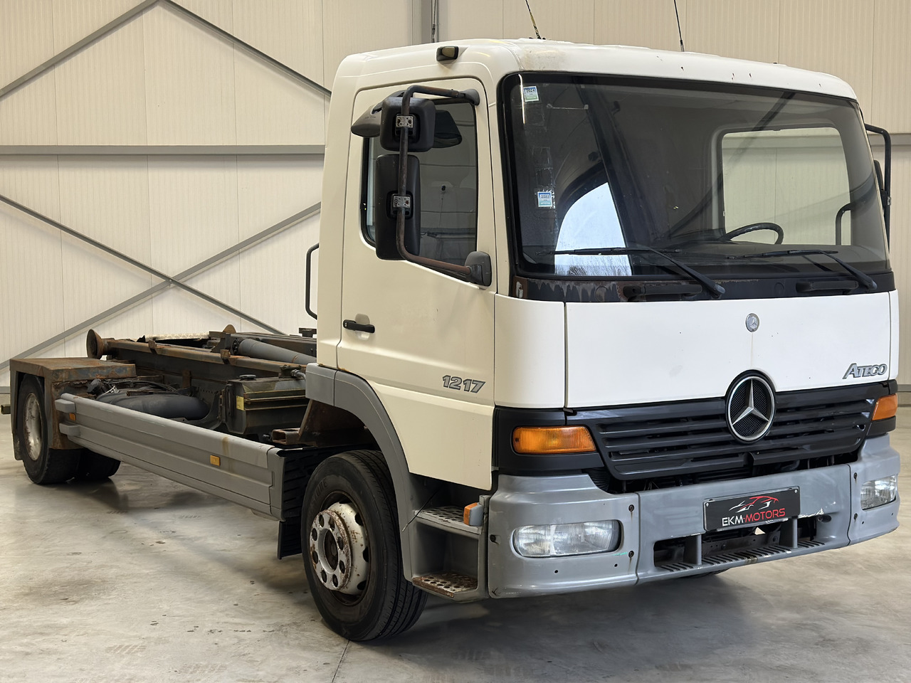 MERCEDES-BENZ Atego - Hákový nosič kontejnerů: obrázek 3 MERCEDES-BENZ Atego - Hákový nosič kontejnerů: obrázek 3
