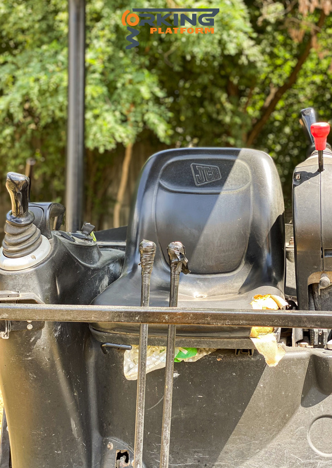 JCB 8014 CTS - Mini rýpadlo: obrázek 4 JCB 8014 CTS - Mini rýpadlo: obrázek 4