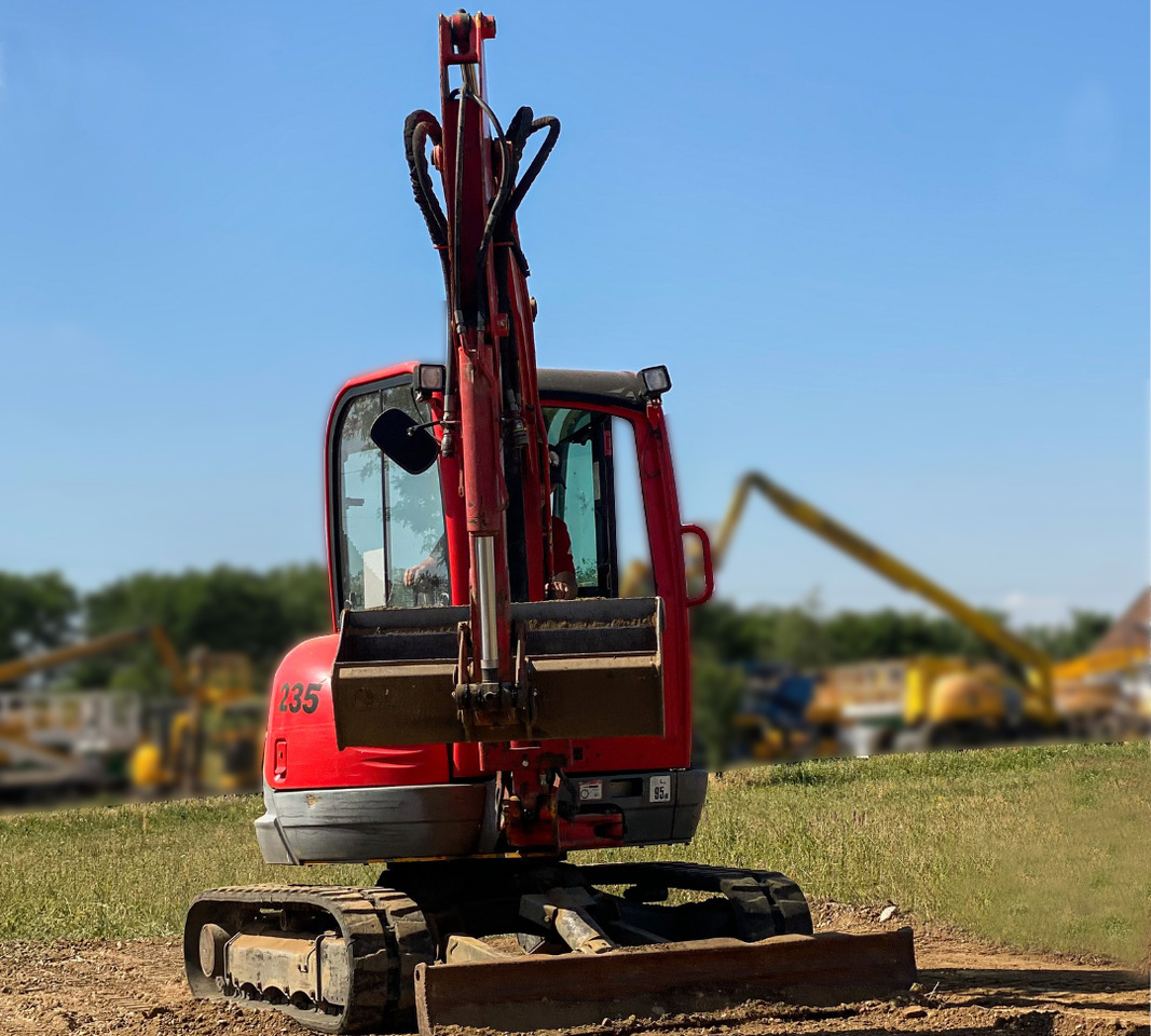 JCB - Mini rýpadlo: obrázek 1 JCB - Mini rýpadlo: obrázek 1