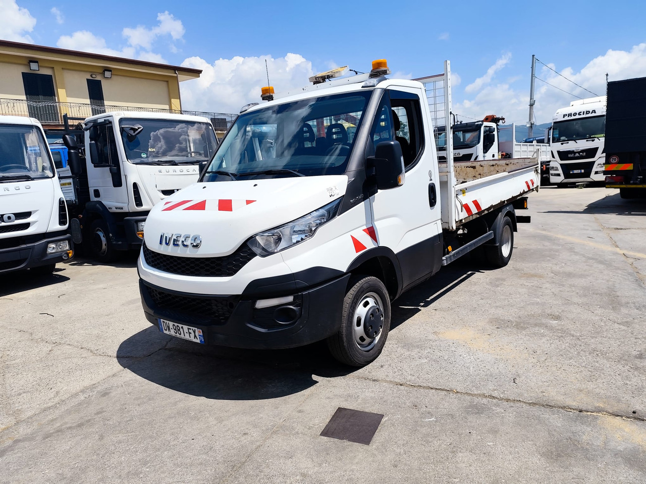 IVECO DAILY 35-130 - Dodávka sklápěč: obrázek 1 IVECO DAILY 35-130 - Dodávka sklápěč: obrázek 1