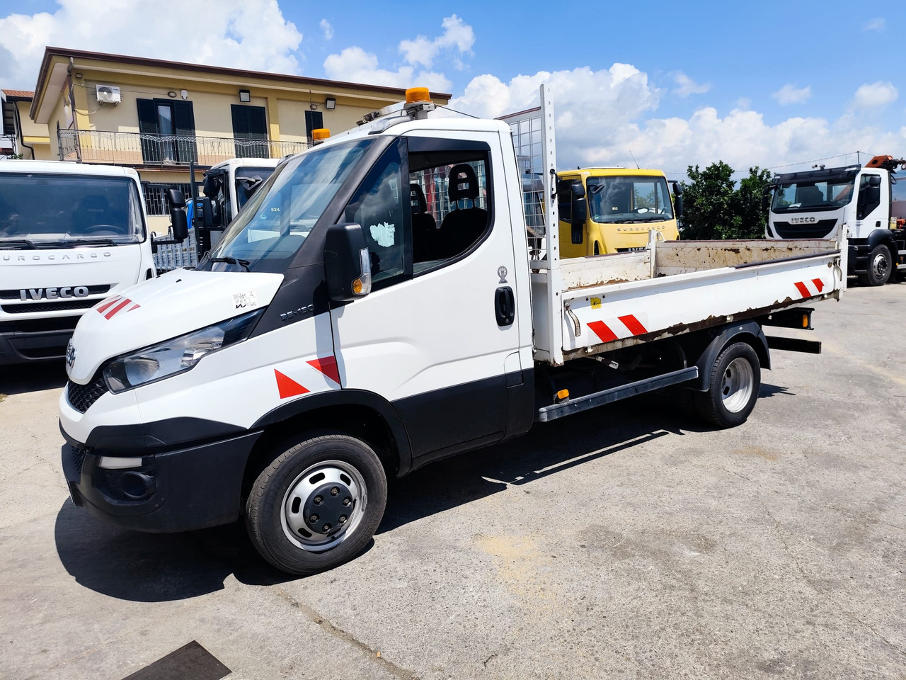IVECO DAILY 35-130 - Dodávka sklápěč: obrázek 3 IVECO DAILY 35-130 - Dodávka sklápěč: obrázek 3
