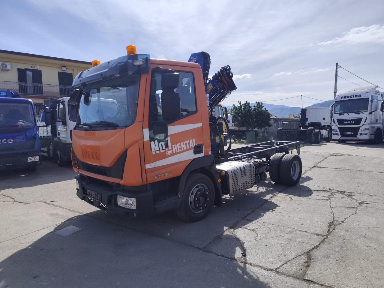 Auto s hydraulickou rukou IVECO EUROCARGO 120-90L: obrázek 34