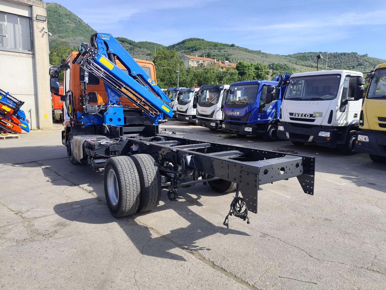 Auto s hydraulickou rukou IVECO EUROCARGO 120-90L: obrázek 18