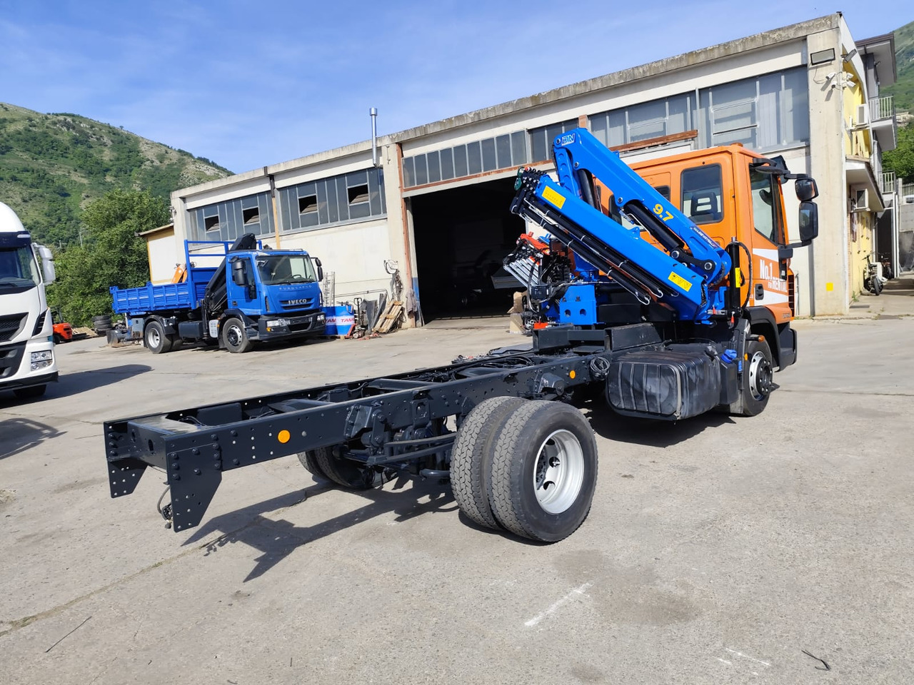 Auto s hydraulickou rukou IVECO EUROCARGO 120-90L: obrázek 24