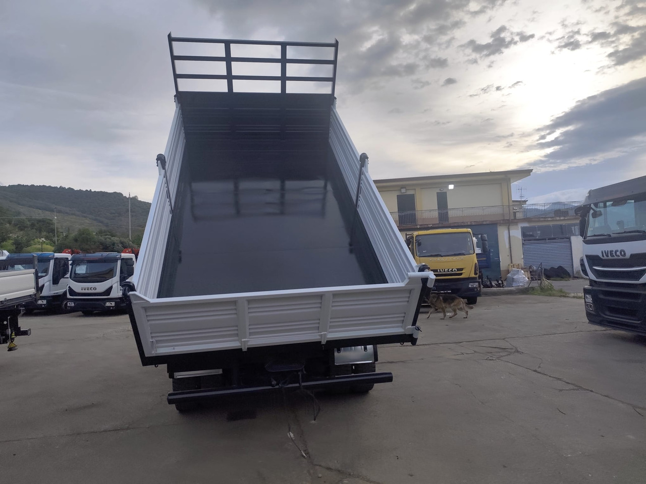 Sklápěč IVECO EUROCARGO 120E25: obrázek 26
