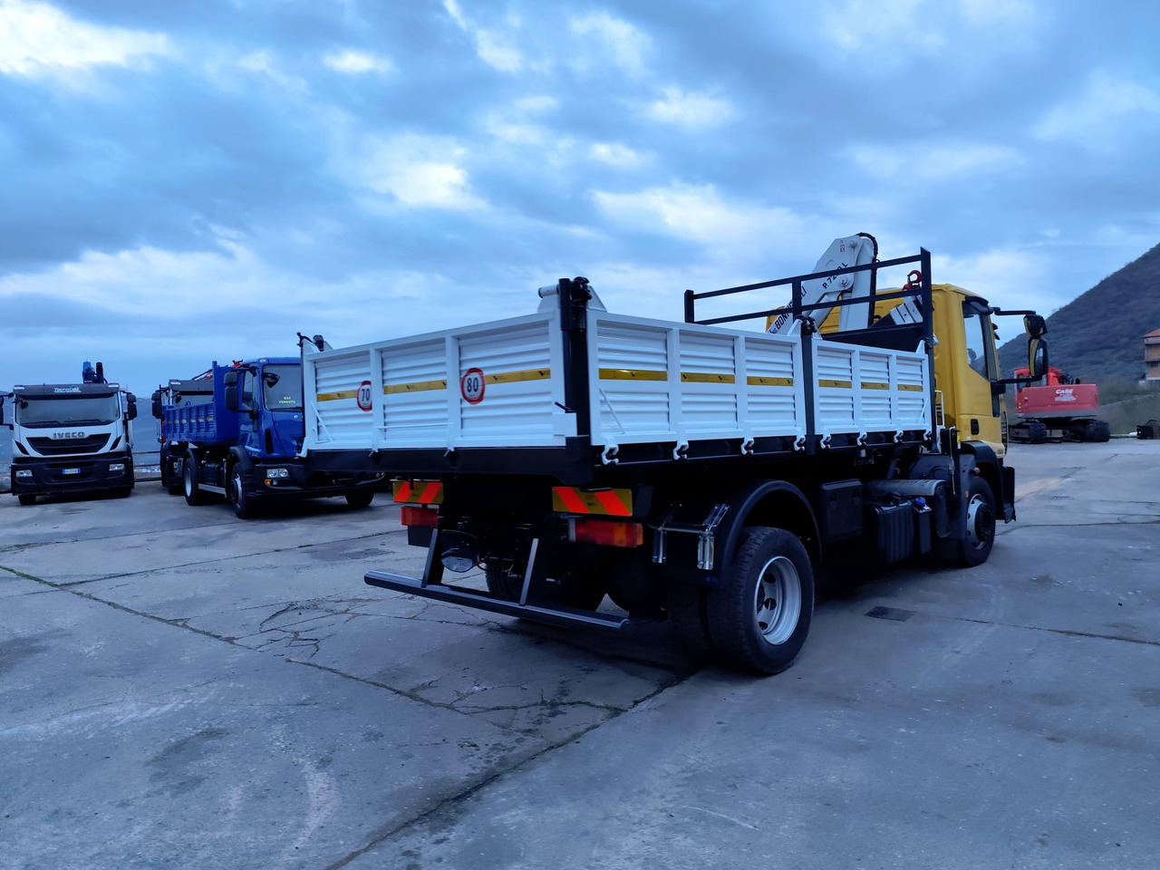 IVECO EUROCARGO 120E28P leasing IVECO EUROCARGO 120E28P: obrázek 41 IVECO EUROCARGO 120E28P leasing IVECO EUROCARGO 120E28P: obrázek 41