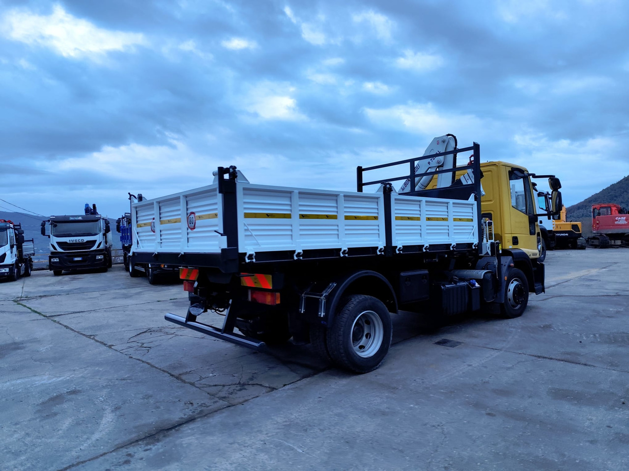 IVECO EUROCARGO 120E28P leasing IVECO EUROCARGO 120E28P: obrázek 42 IVECO EUROCARGO 120E28P leasing IVECO EUROCARGO 120E28P: obrázek 42