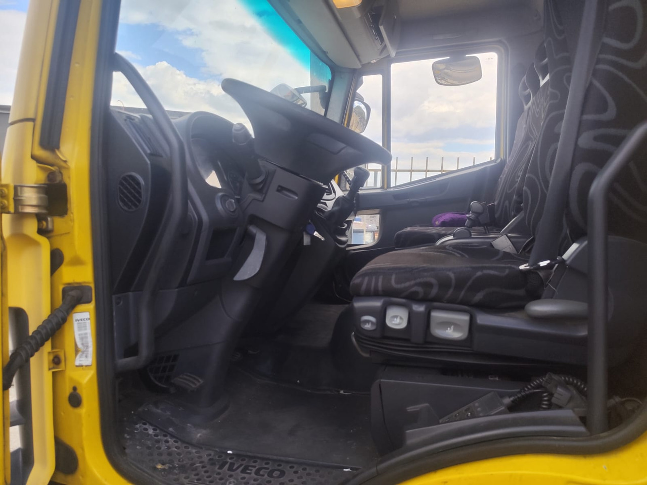 IVECO EUROCARGO 120E28P - Podvozek s kabinou: obrázek 4 IVECO EUROCARGO 120E28P - Podvozek s kabinou: obrázek 4