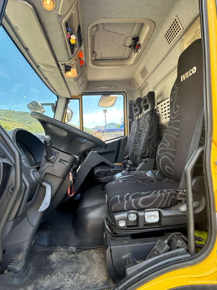 IVECO EUROCARGO 120E28P - Podvozek s kabinou: obrázek 3 IVECO EUROCARGO 120E28P - Podvozek s kabinou: obrázek 3