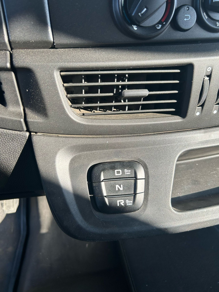 IVECO EUROCARGO 140-250 - Auto s hydraulickou rukou, Sklápěč: obrázek 4 IVECO EUROCARGO 140-250 - Auto s hydraulickou rukou, Sklápěč: obrázek 4