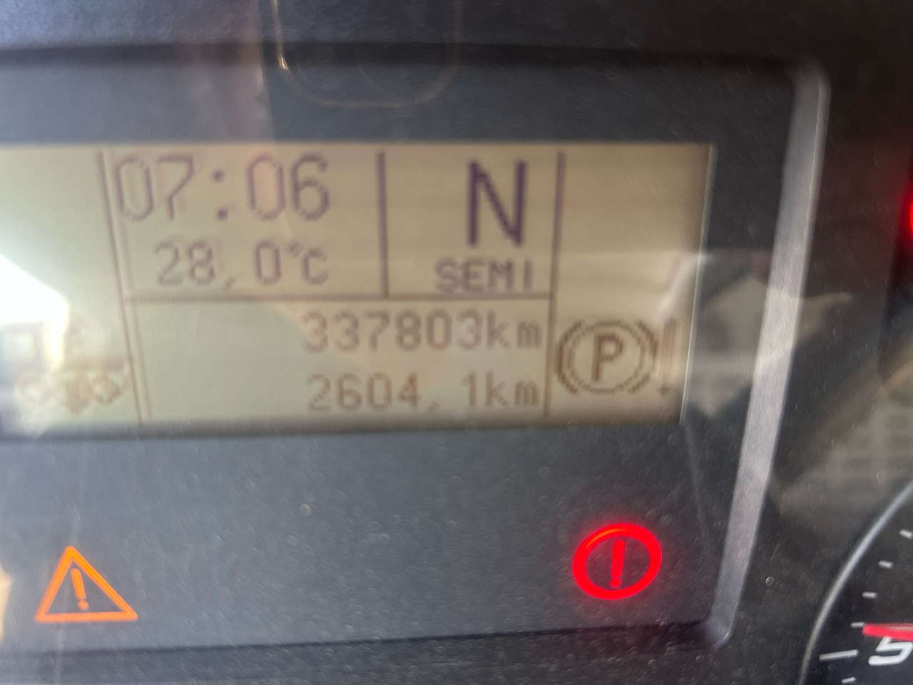 IVECO EUROCARGO 140-250 - Auto s hydraulickou rukou, Sklápěč: obrázek 2 IVECO EUROCARGO 140-250 - Auto s hydraulickou rukou, Sklápěč: obrázek 2