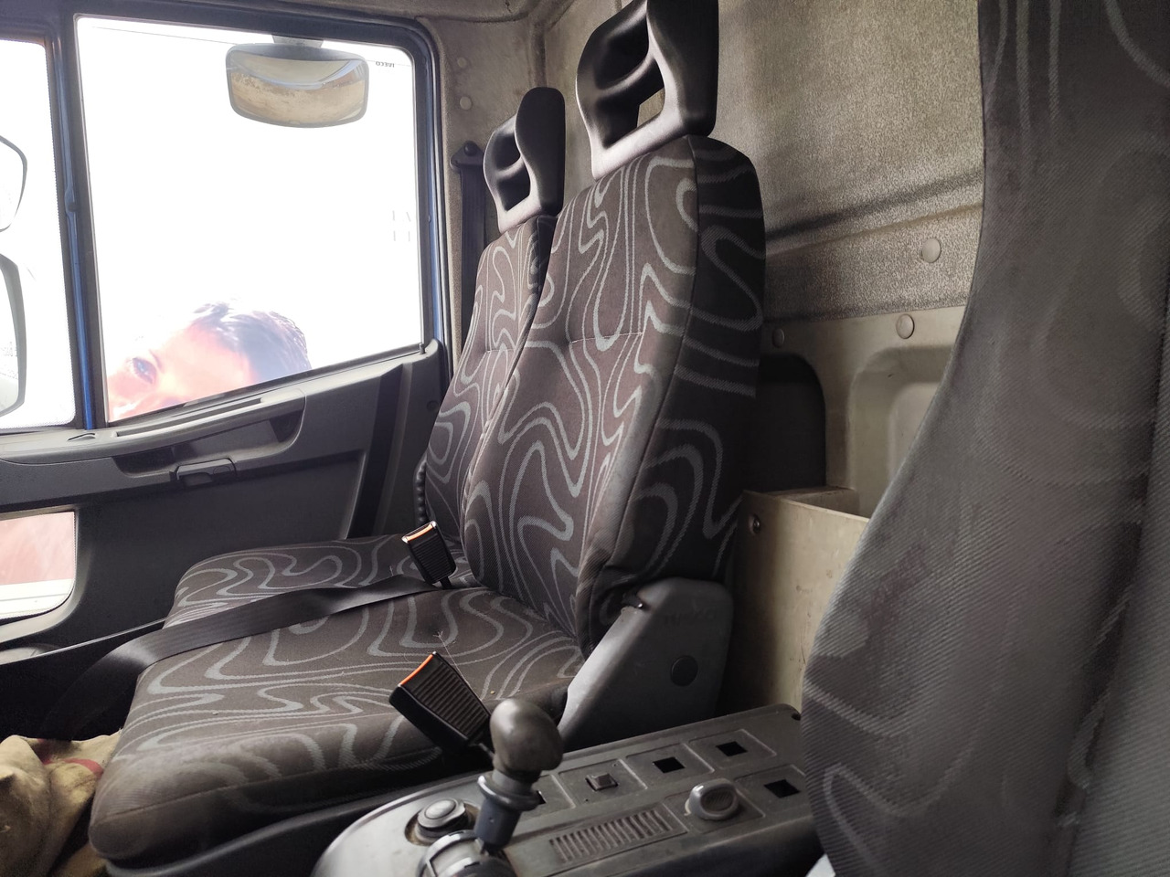 IVECO EUROCARGO 140E25 - Sklápěč: obrázek 4 IVECO EUROCARGO 140E25 - Sklápěč: obrázek 4