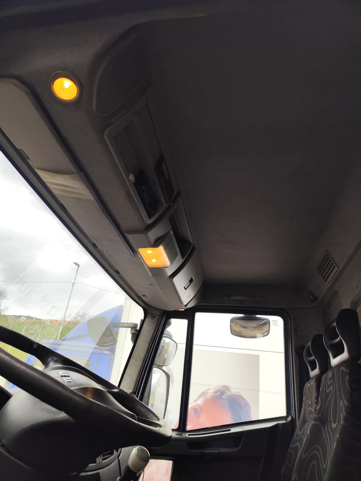 IVECO EUROCARGO 140E25 - Sklápěč: obrázek 2 IVECO EUROCARGO 140E25 - Sklápěč: obrázek 2