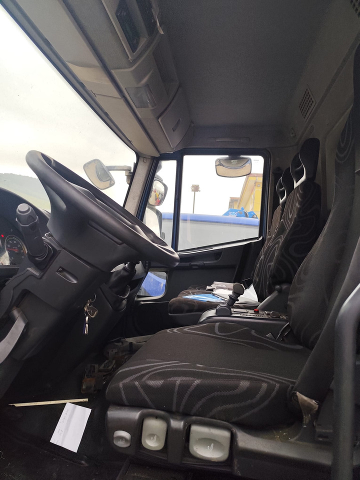 IVECO EUROCARGO 140E25 - Podvozek s kabinou: obrázek 4 IVECO EUROCARGO 140E25 - Podvozek s kabinou: obrázek 4