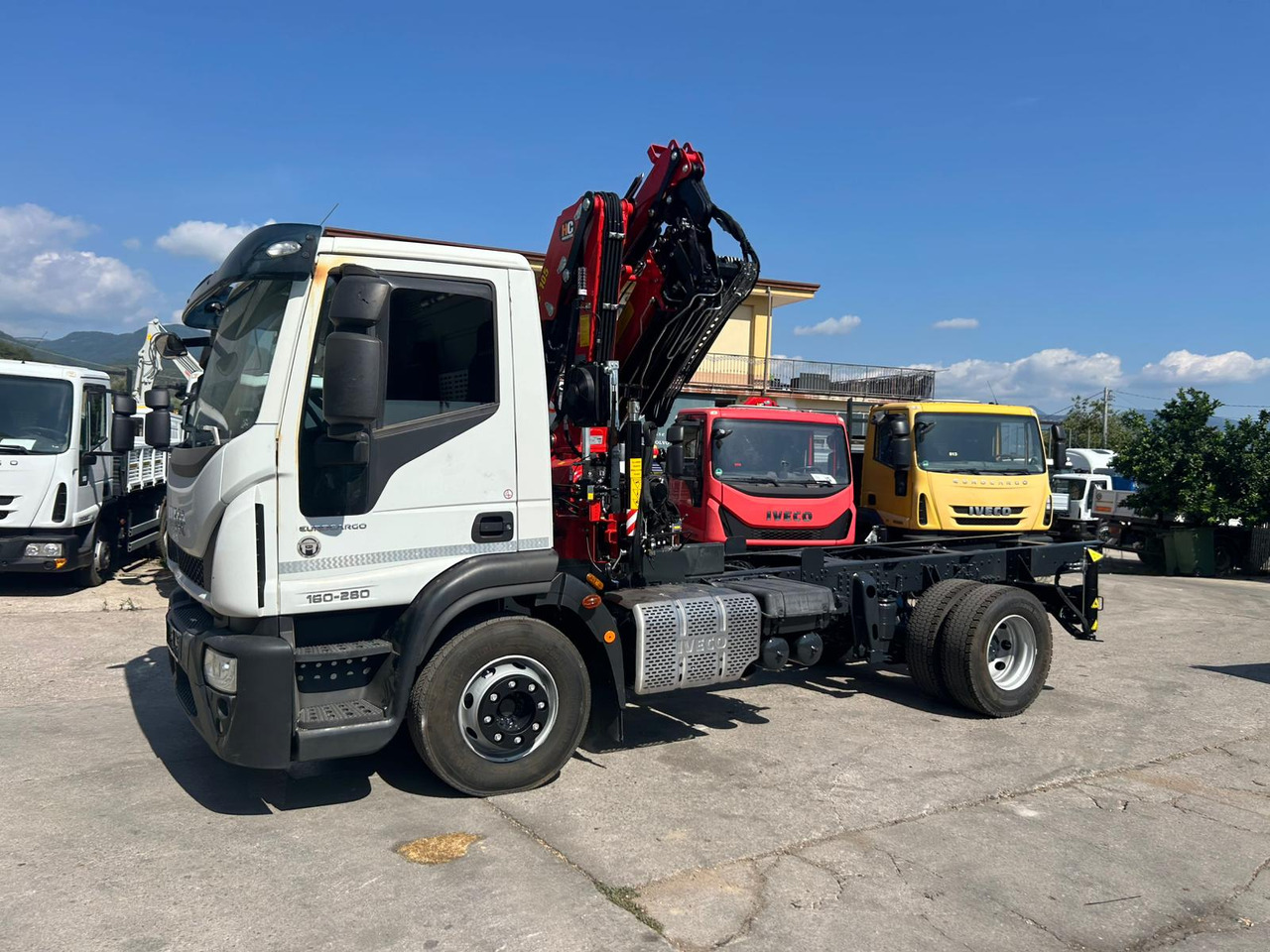 IVECO EUROCARGO 160-280 - Auto s hydraulickou rukou: obrázek 4 IVECO EUROCARGO 160-280 - Auto s hydraulickou rukou: obrázek 4