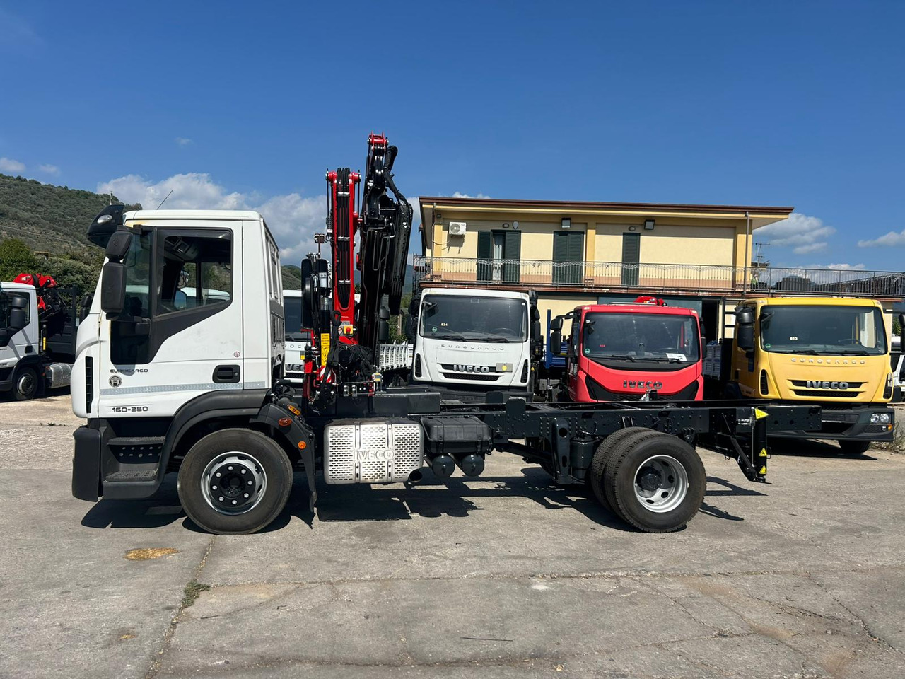 IVECO EUROCARGO 160-280 - Auto s hydraulickou rukou: obrázek 2 IVECO EUROCARGO 160-280 - Auto s hydraulickou rukou: obrázek 2