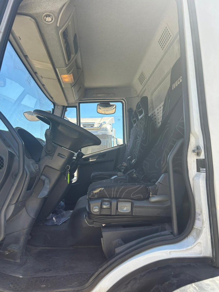 IVECO EUROCARGO 160E28 leasing IVECO EUROCARGO 160E28: obrázek 48 IVECO EUROCARGO 160E28 leasing IVECO EUROCARGO 160E28: obrázek 48