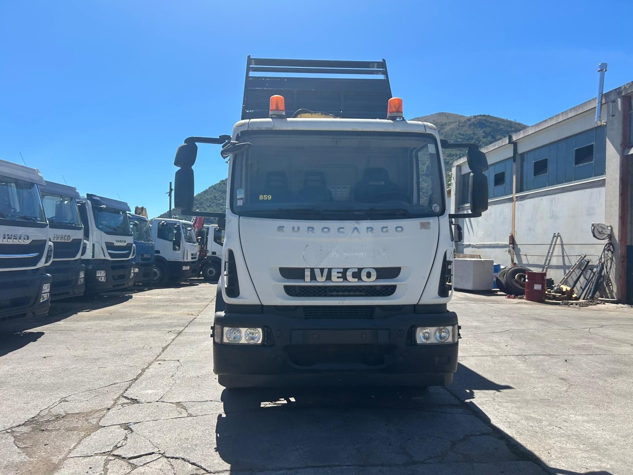 IVECO EUROCARGO 160E28 leasing IVECO EUROCARGO 160E28: obrázek 30 IVECO EUROCARGO 160E28 leasing IVECO EUROCARGO 160E28: obrázek 30