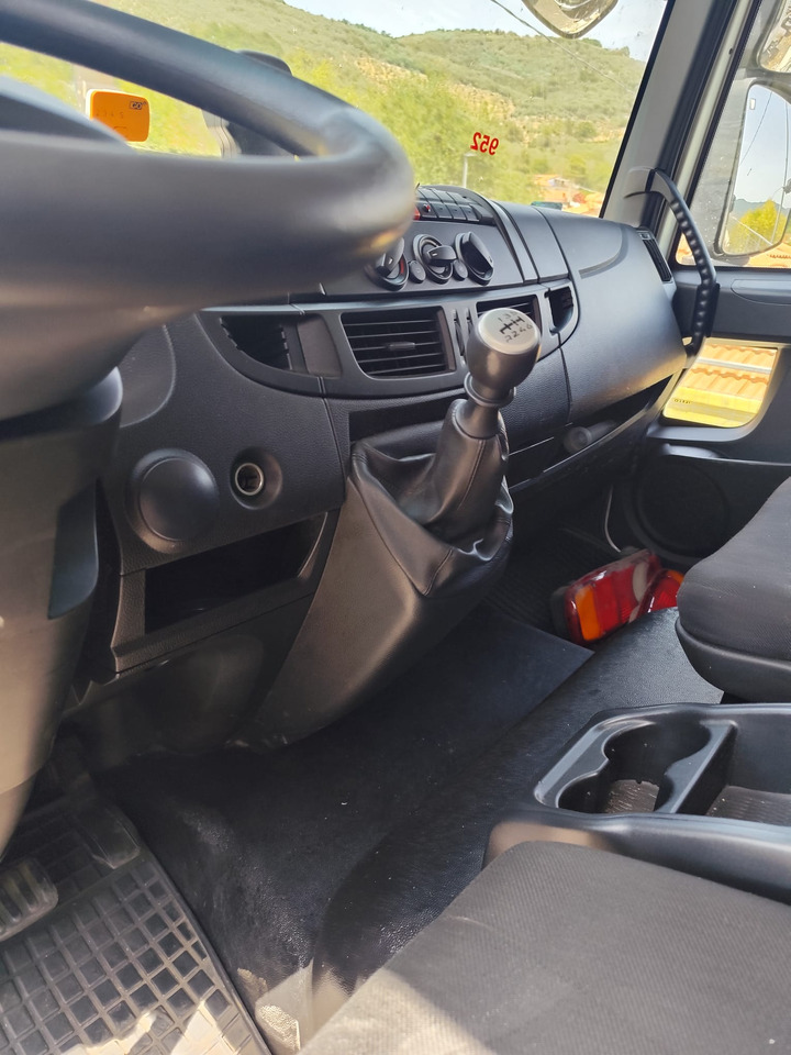 IVECO EUROCARGO 180-250 - Podvozek s kabinou, Auto s hydraulickou rukou: obrázek 4 IVECO EUROCARGO 180-250 - Podvozek s kabinou, Auto s hydraulickou rukou: obrázek 4
