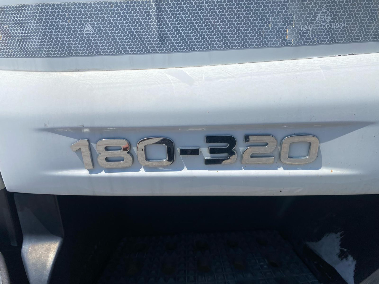 Podvozek s kabinou IVECO EUROCARGO 180-320: obrázek 22