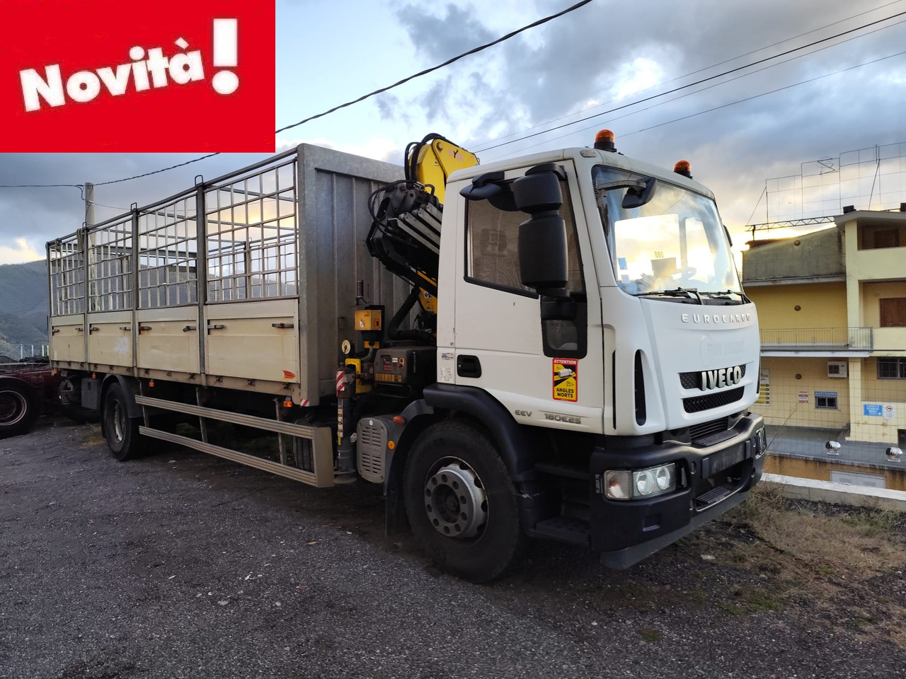 IVECO EUROCARGO 180E25 - Auto s hydraulickou rukou, Auto s hydraulickou rukou: obrázek 1 IVECO EUROCARGO 180E25 - Auto s hydraulickou rukou, Auto s hydraulickou rukou: obrázek 1