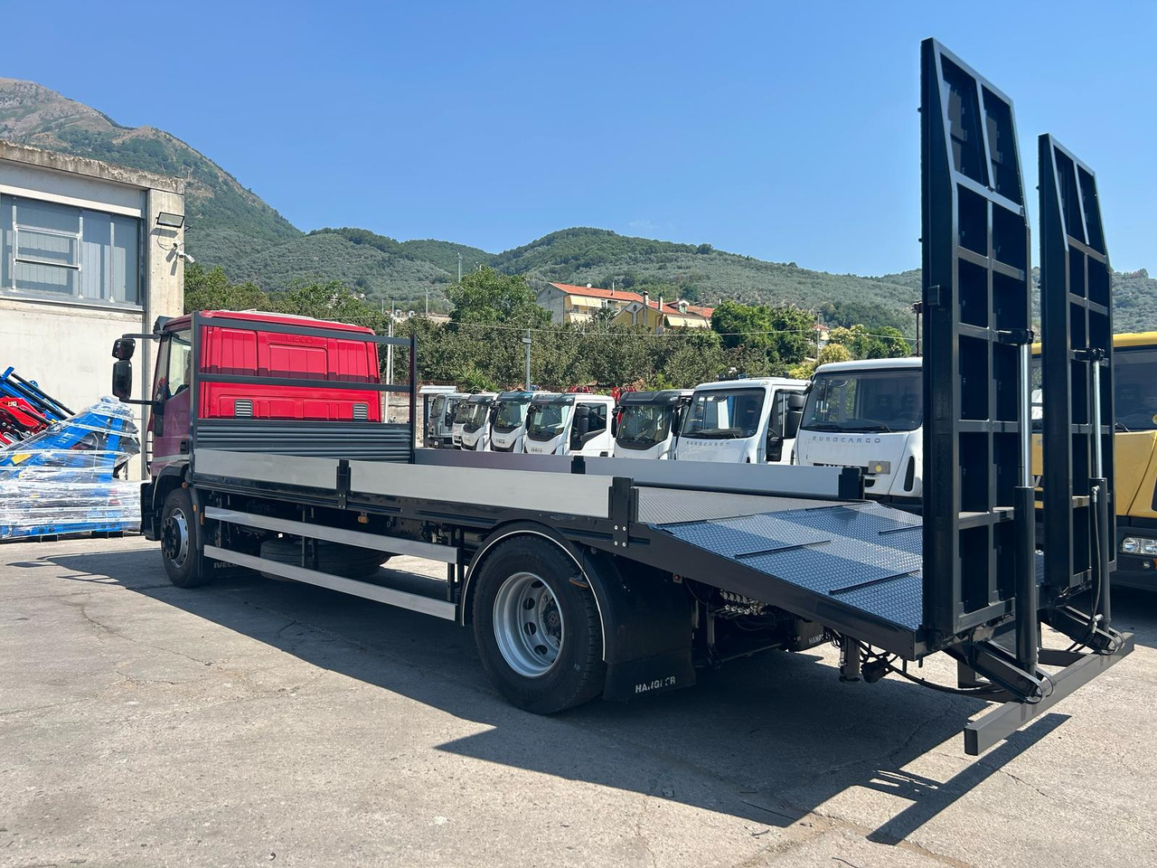 IVECO EUROCARGO 180E30 - Nákladní automobil valníkový/ Plošinový: obrázek 5 IVECO EUROCARGO 180E30 - Nákladní automobil valníkový/ Plošinový: obrázek 5