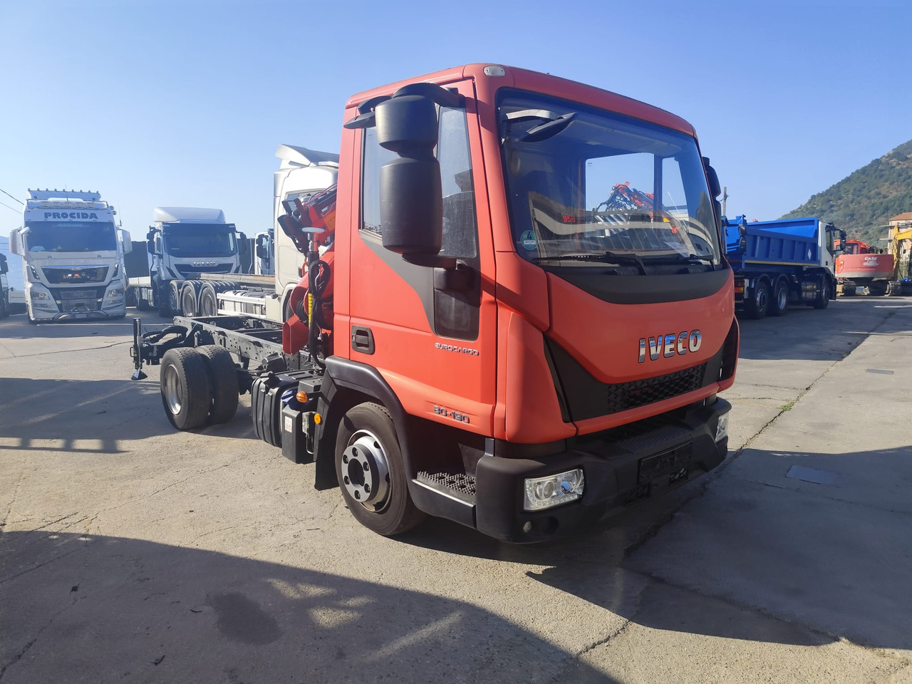 IVECO EUROCARGO 80-190 - Auto s hydraulickou rukou: obrázek 1 IVECO EUROCARGO 80-190 - Auto s hydraulickou rukou: obrázek 1