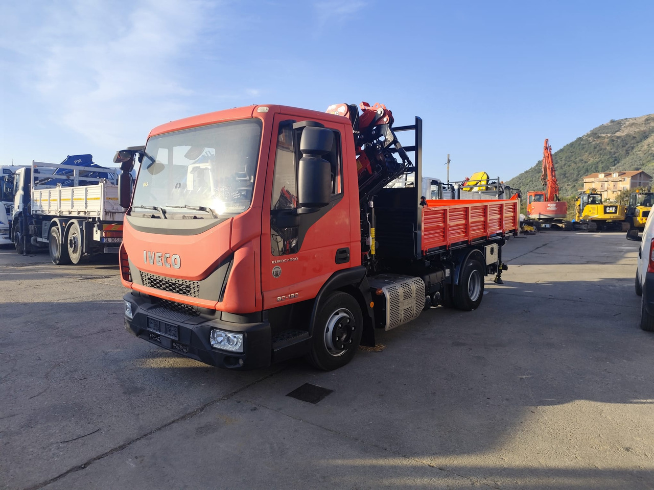 IVECO EUROCARGO 80-190 - Auto s hydraulickou rukou, Sklápěč: obrázek 2 IVECO EUROCARGO 80-190 - Auto s hydraulickou rukou, Sklápěč: obrázek 2