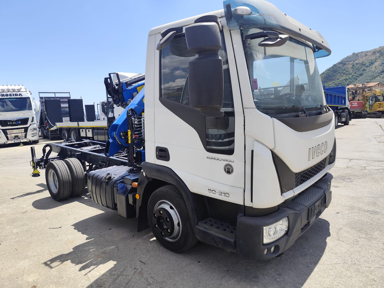 Auto s hydraulickou rukou IVECO EUROCARGO 80-210: obrázek 24