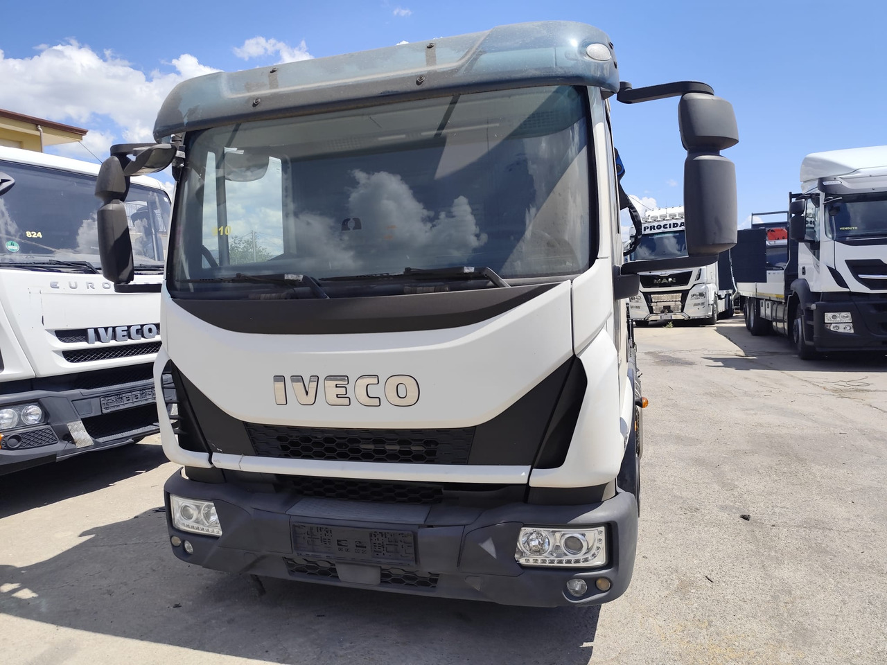 Auto s hydraulickou rukou IVECO EUROCARGO 80-210: obrázek 29
