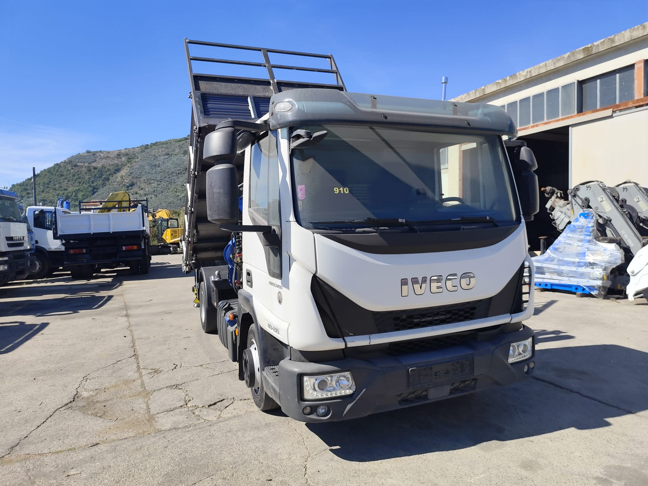 IVECO EUROCARGO 80-210 - Auto s hydraulickou rukou, Sklápěč: obrázek 5 IVECO EUROCARGO 80-210 - Auto s hydraulickou rukou, Sklápěč: obrázek 5