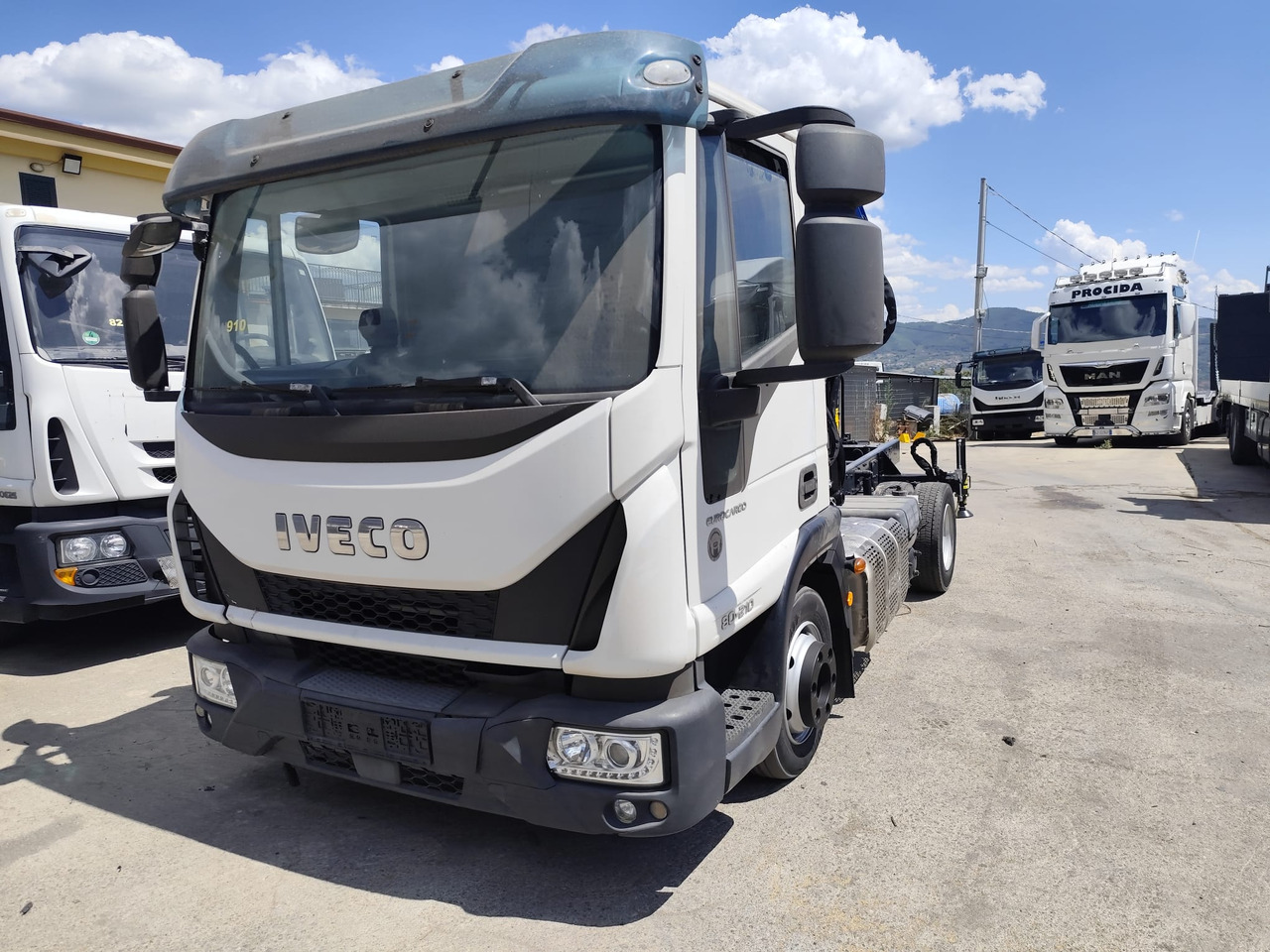Auto s hydraulickou rukou IVECO EUROCARGO 80-210: obrázek 30