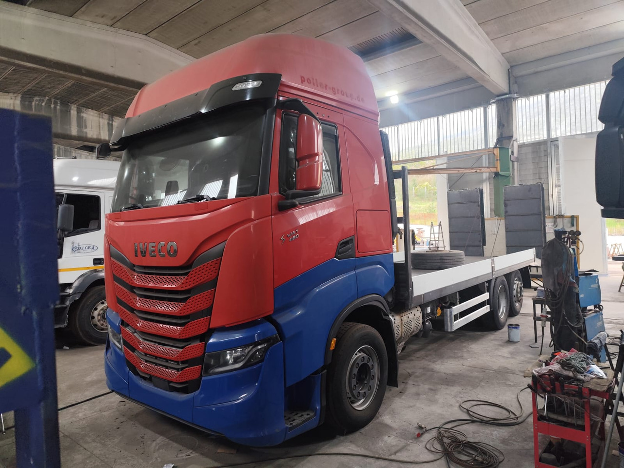 IVECO S-WAY AS260S48 Y - Nákladní automobil valníkový/ Plošinový: obrázek 1 IVECO S-WAY AS260S48 Y - Nákladní automobil valníkový/ Plošinový: obrázek 1