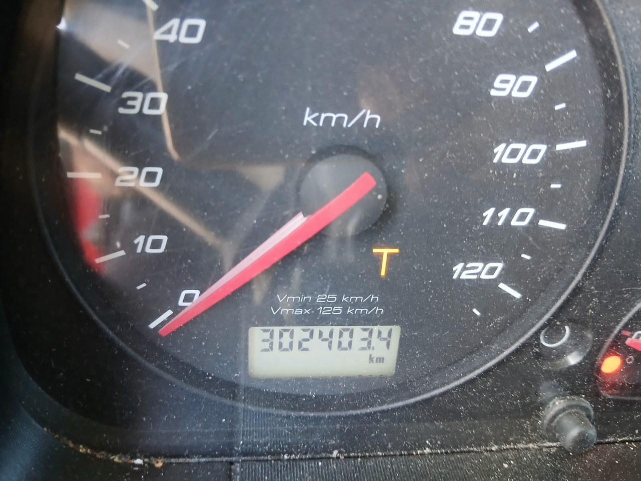 Nákladní automobil valníkový/ Plošinový IVECO STRALIS 260S40: obrázek 25