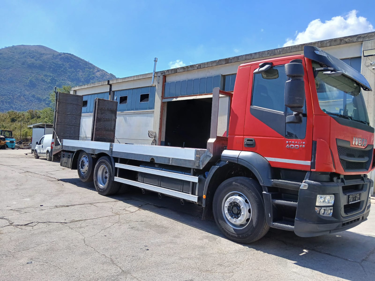 Nákladní automobil valníkový/ Plošinový IVECO STRALIS 260S40: obrázek 8