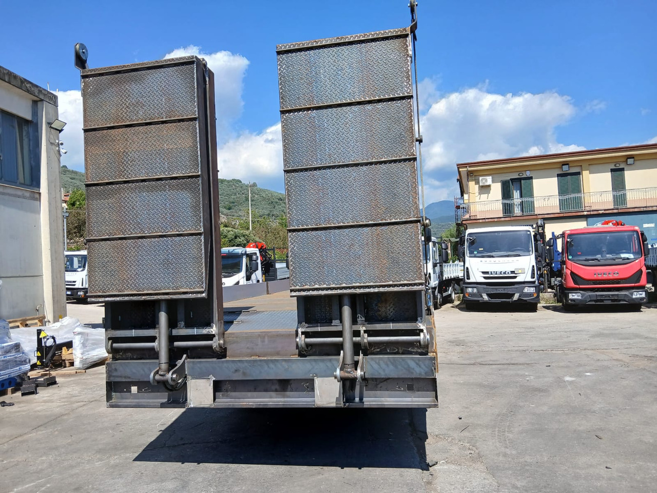 Nákladní automobil valníkový/ Plošinový IVECO STRALIS 260S40: obrázek 19