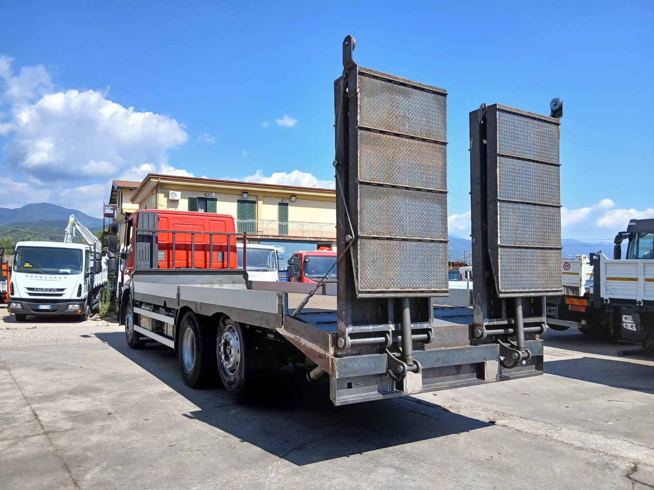 Nákladní automobil valníkový/ Plošinový IVECO STRALIS 260S40: obrázek 18