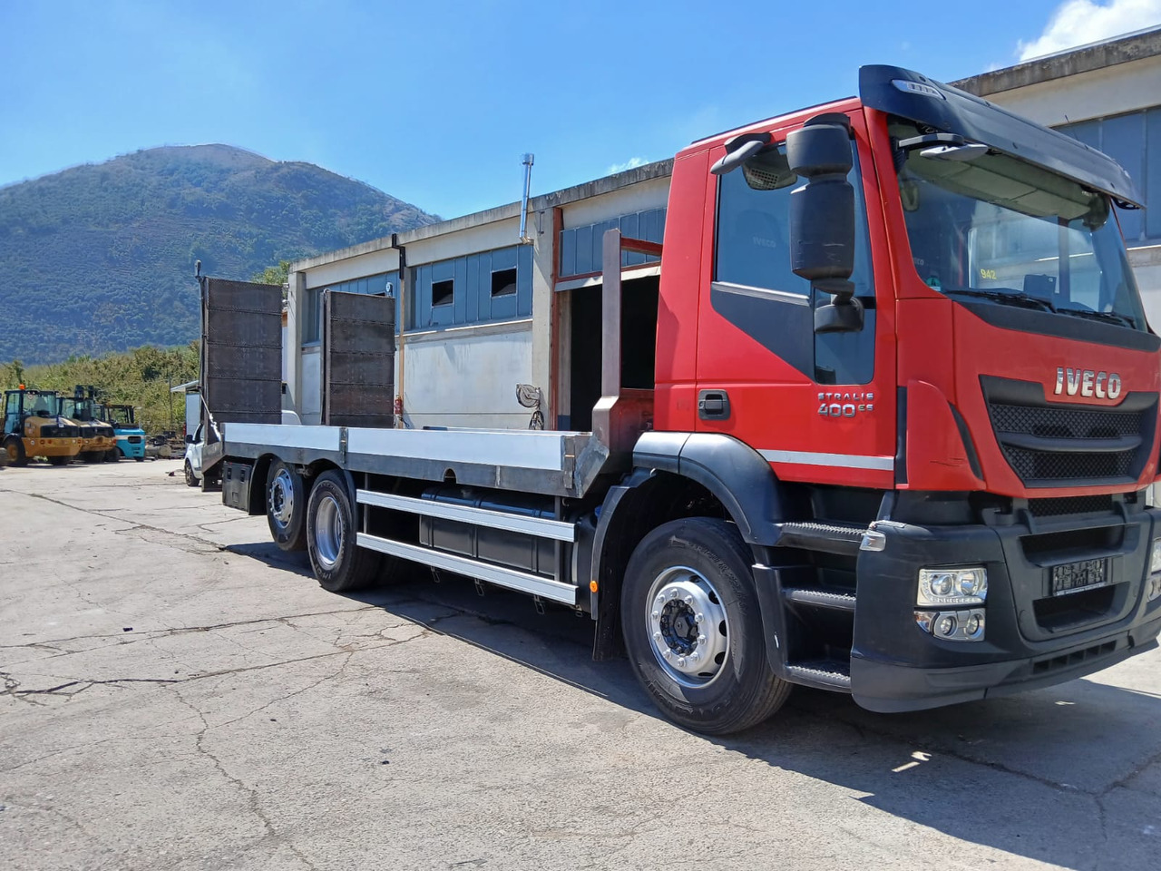 Nákladní automobil valníkový/ Plošinový IVECO STRALIS 260S40: obrázek 6