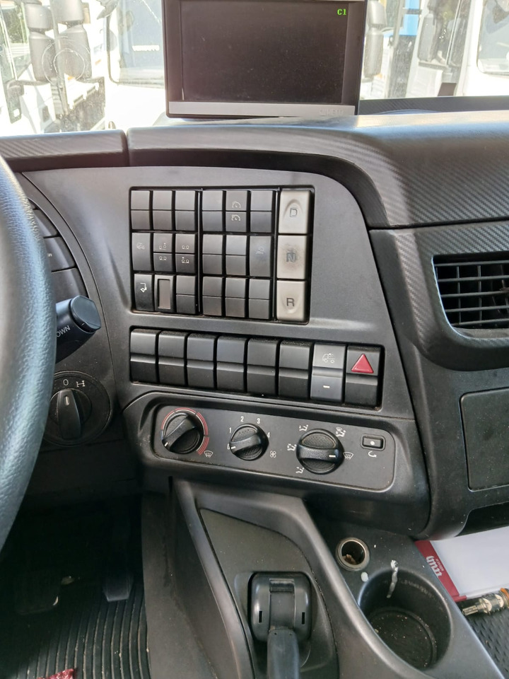 Nákladní automobil valníkový/ Plošinový IVECO STRALIS 260S40: obrázek 24