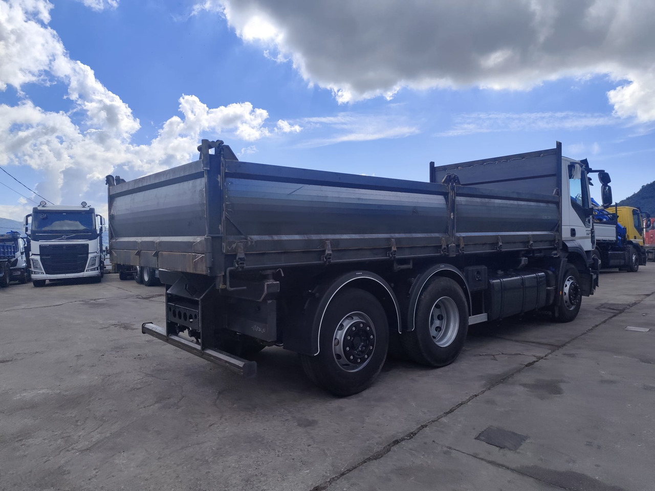 IVECO STRALIS AD 260S31 - Sklápěč: obrázek 3 IVECO STRALIS AD 260S31 - Sklápěč: obrázek 3