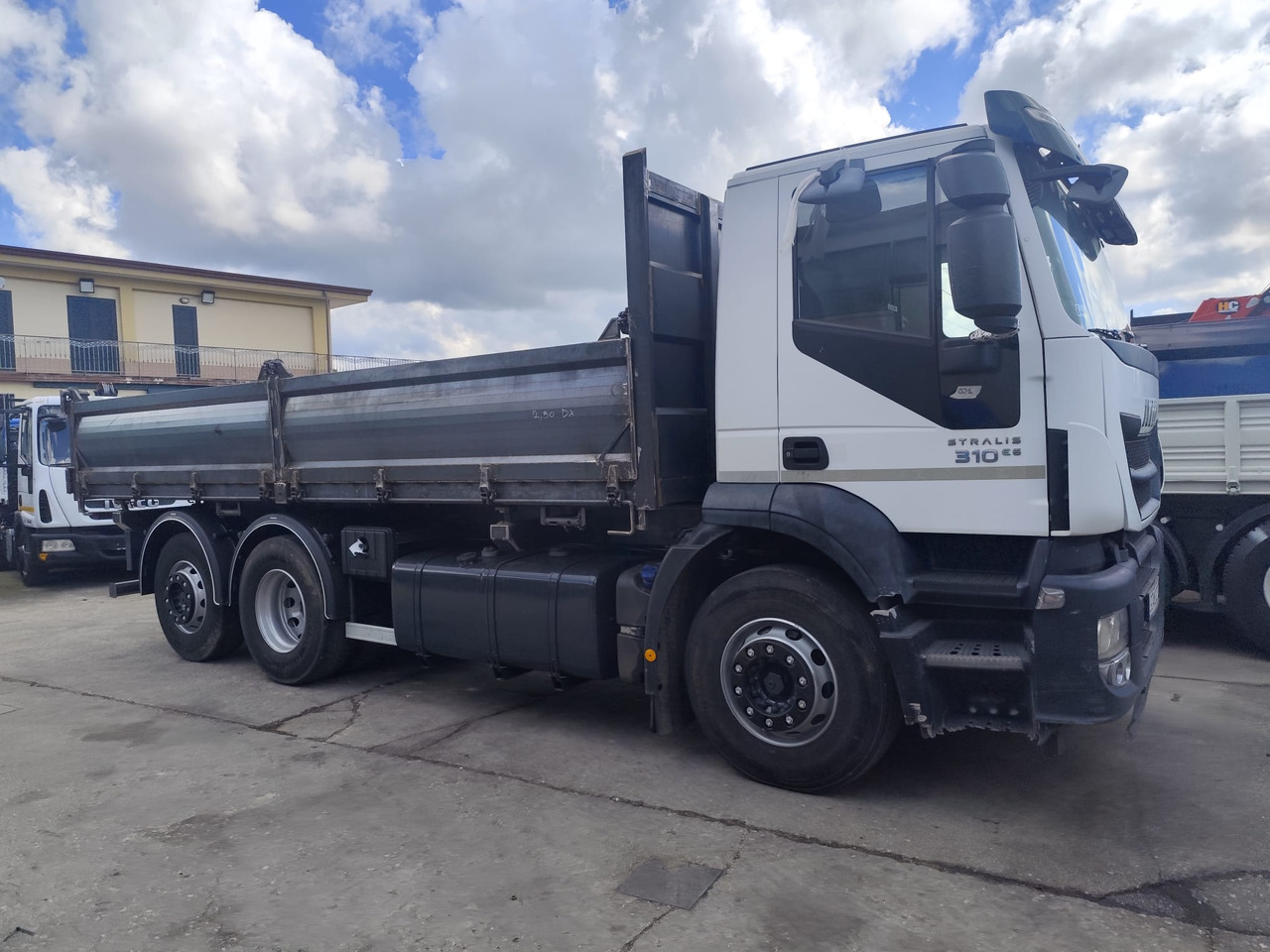 IVECO STRALIS AD 260S31 - Sklápěč: obrázek 5 IVECO STRALIS AD 260S31 - Sklápěč: obrázek 5