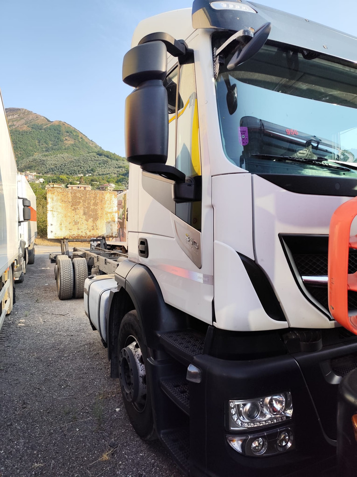 IVECO STRALIS AD 260S31 XP - Skříňový nákladní auto: obrázek 4 IVECO STRALIS AD 260S31 XP - Skříňový nákladní auto: obrázek 4