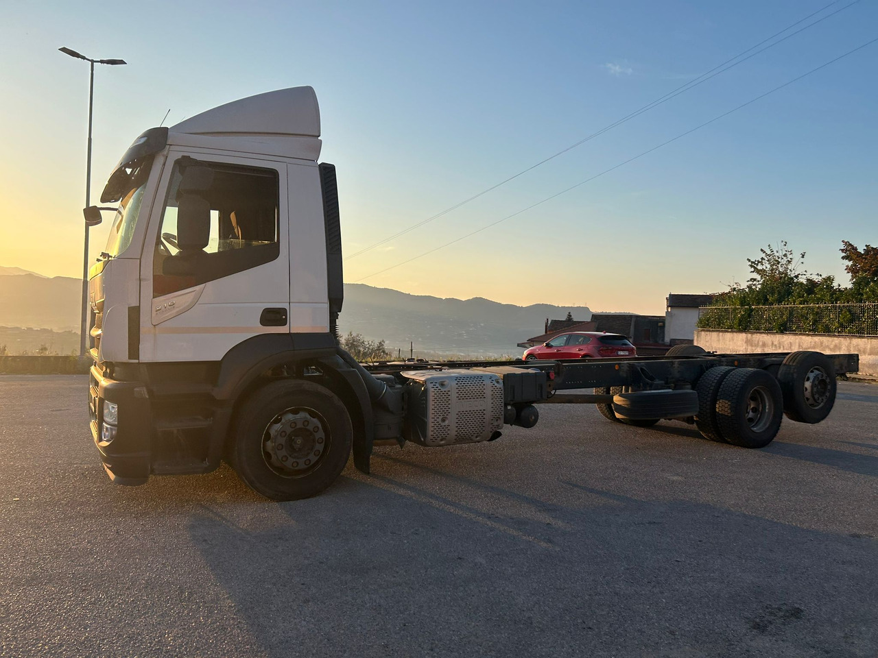 IVECO STRALIS AD 260S31 XP - Podvozek s kabinou: obrázek 3 IVECO STRALIS AD 260S31 XP - Podvozek s kabinou: obrázek 3
