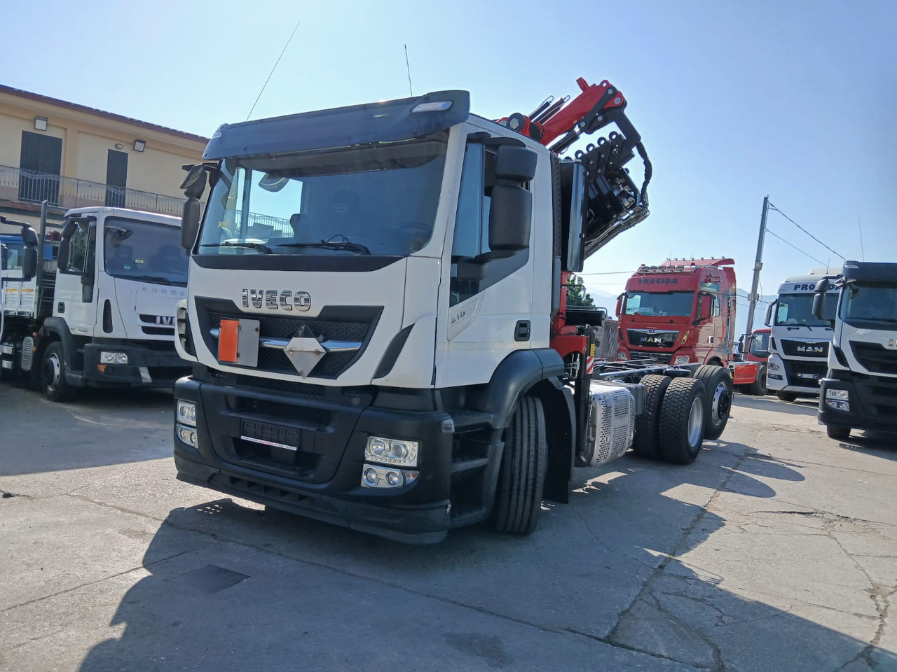 IVECO STRALIS AD 260S31 XP - Auto s hydraulickou rukou: obrázek 1 IVECO STRALIS AD 260S31 XP - Auto s hydraulickou rukou: obrázek 1