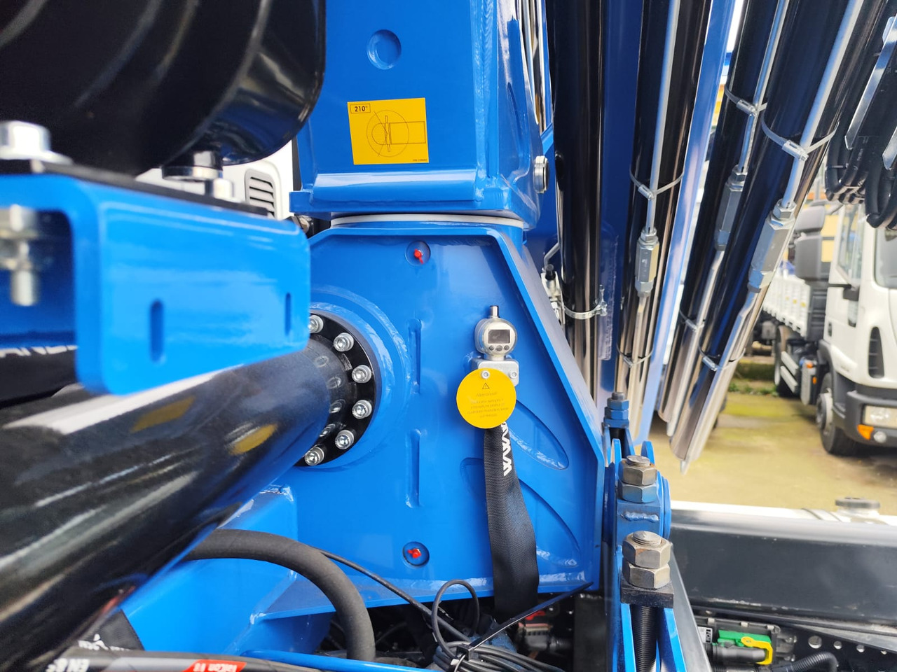 IVECO STRALIS AD 260S31 Y/P - Sklápěč, Auto s hydraulickou rukou: obrázek 5 IVECO STRALIS AD 260S31 Y/P - Sklápěč, Auto s hydraulickou rukou: obrázek 5