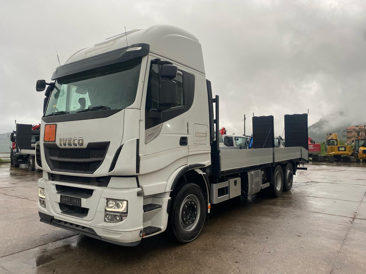 IVECO STRALIS AS 260S46 - Nákladní automobil valníkový/ Plošinový: obrázek 1 IVECO STRALIS AS 260S46 - Nákladní automobil valníkový/ Plošinový: obrázek 1