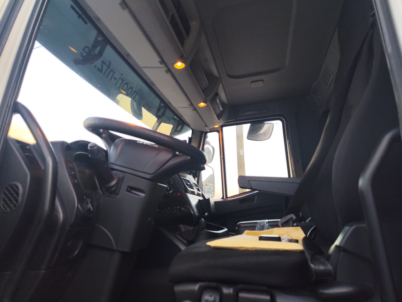 IVECO STRALIS AS 260S46 - Nákladní automobil valníkový/ Plošinový: obrázek 4 IVECO STRALIS AS 260S46 - Nákladní automobil valníkový/ Plošinový: obrázek 4